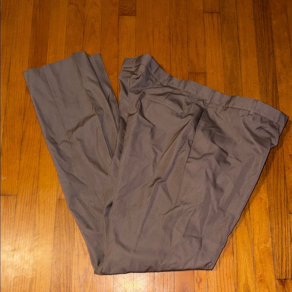 BNWT Men's Tan Khaki Pants size 48X38